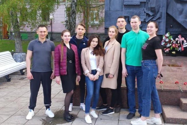 Студенты ТГУ преобразили сквер Никонова