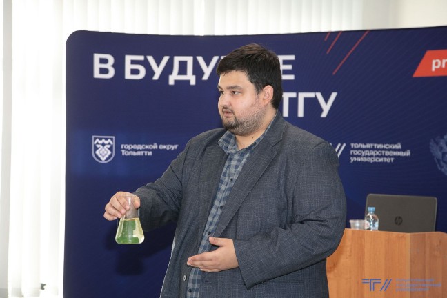 Сергей Соков даёт старт школьникам в карьере учёного