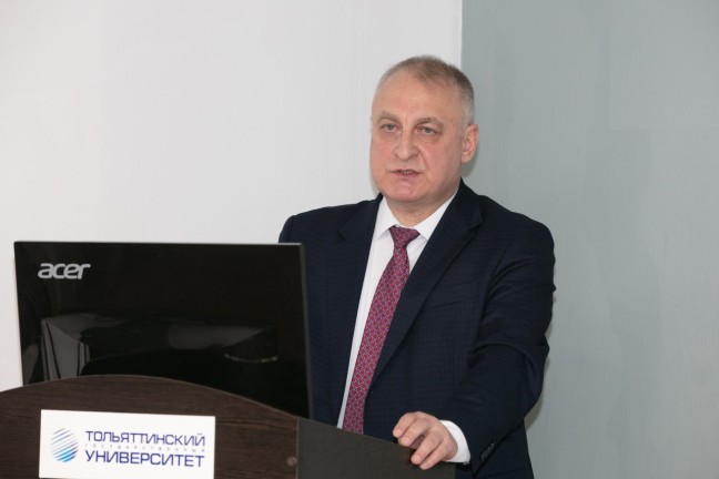 Военный дирижёр защитил диссертацию в ТГУ