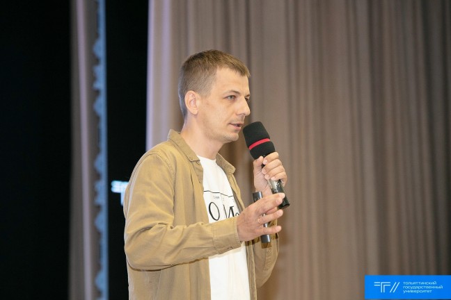 Студенты ТГУ узнали, как связаны ИИ и наука