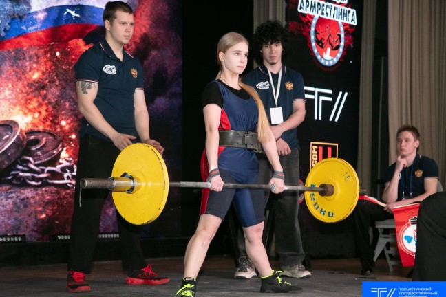 В ТГУ силовые атлеты поборолись за место в сборной
