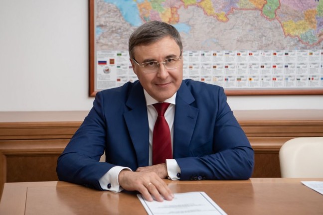 Глава Минобрнауки РФ поздравляет с началом учебного года