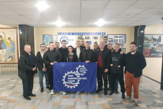 Студенты ТГУ заглянули под капот дилерского центра