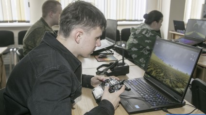 Школьники в ТГУ сделали шаг к профессии защитника