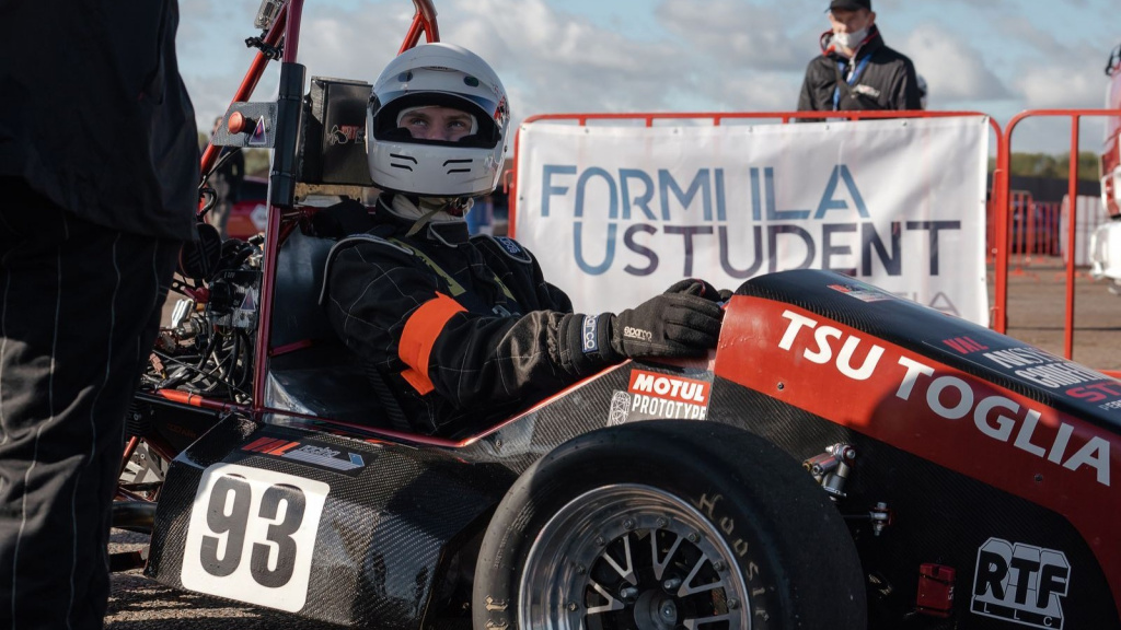 Вузы из России улучшили свои позиции в международном рейтинге Formula Student