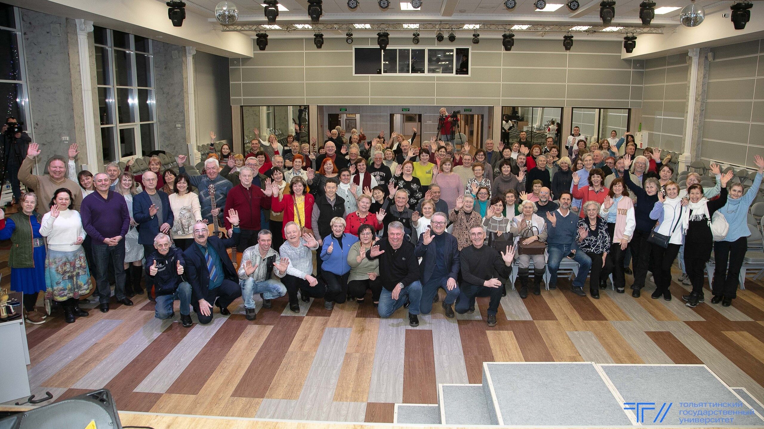 Поём и помним