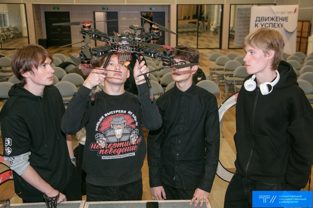 В ТГУ устроили гонки дронов