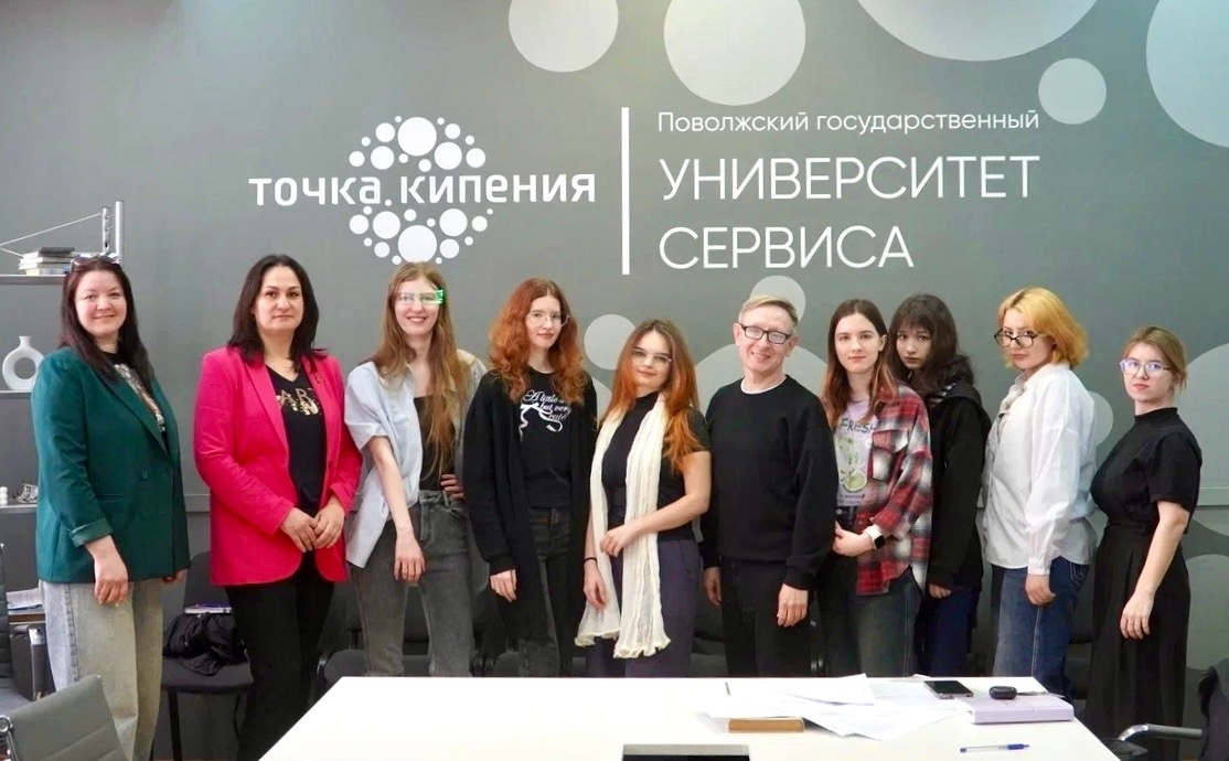 Выставка как способ внедрить ИИ в образование дизайнеров