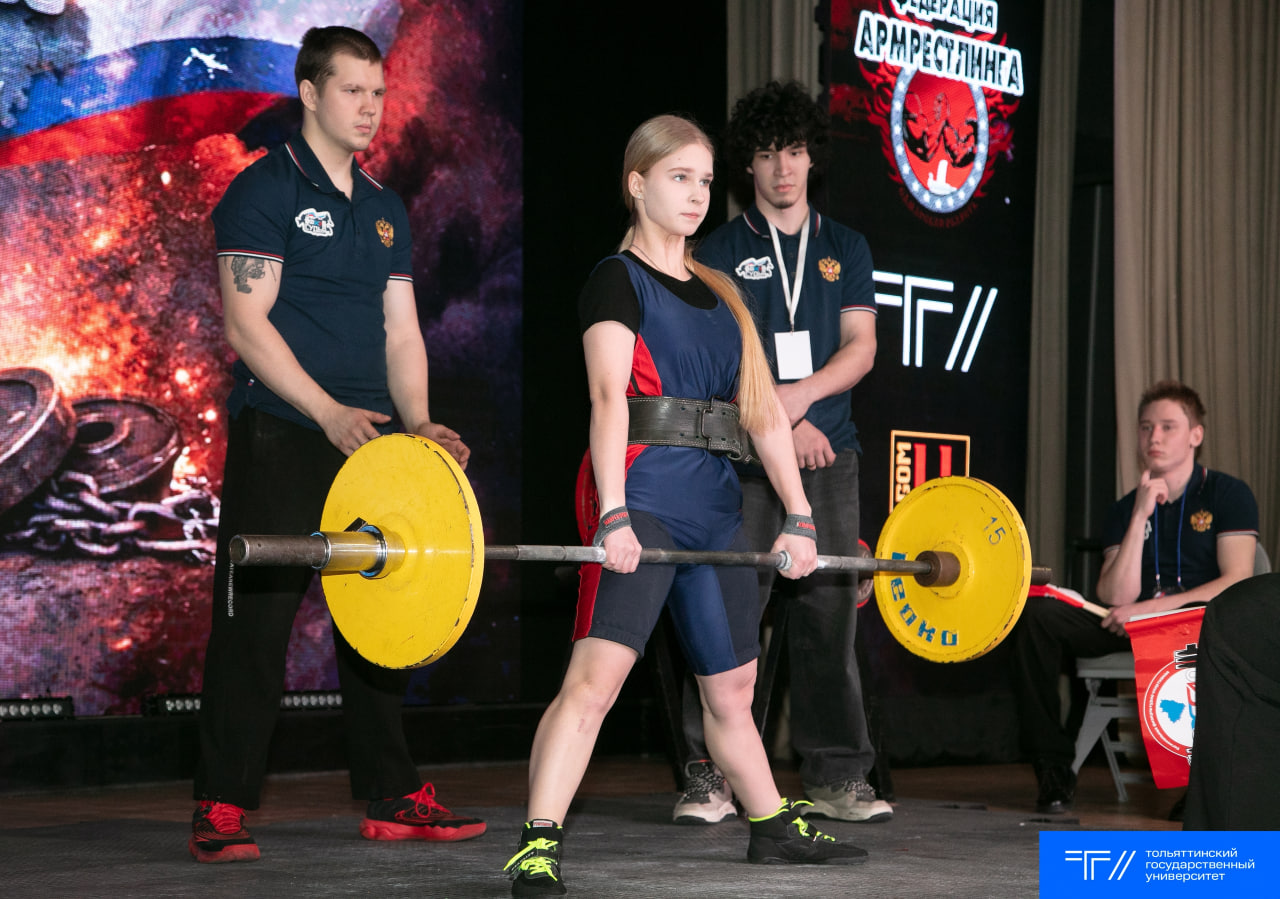 В ТГУ силовые атлеты поборолись за место в сборной