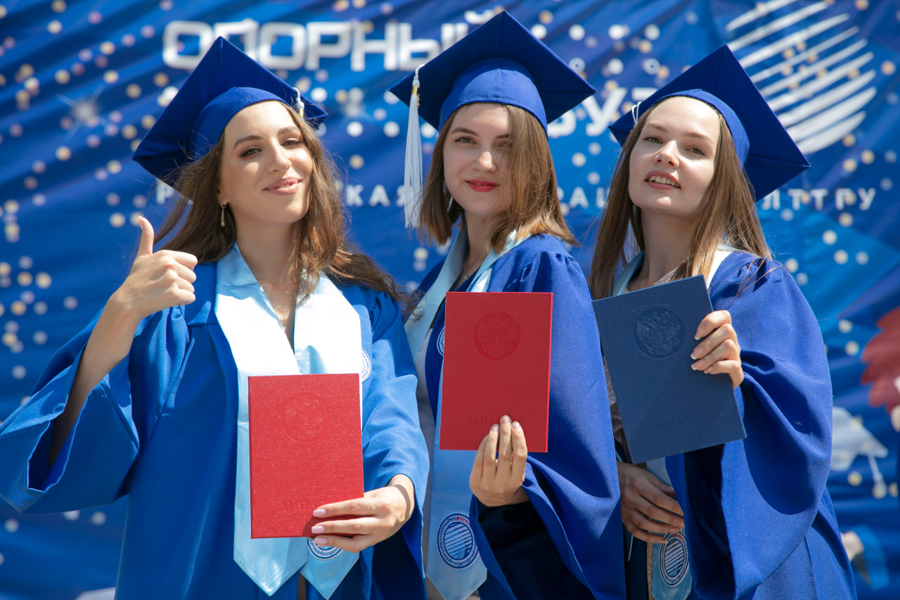 Диплом вуза перестаёт быть единственным путём в профессию