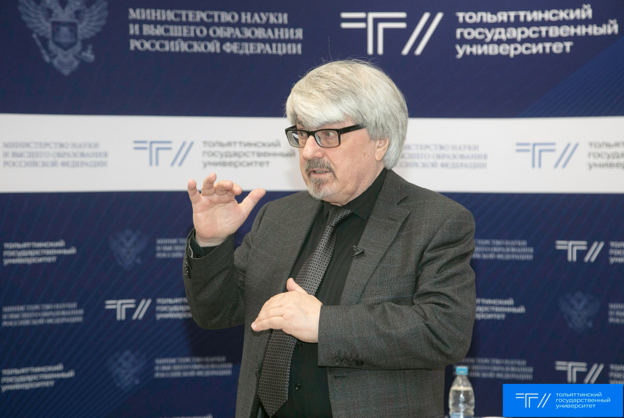 Студентам ТГУ рассказали, как наука сочетается с искусством