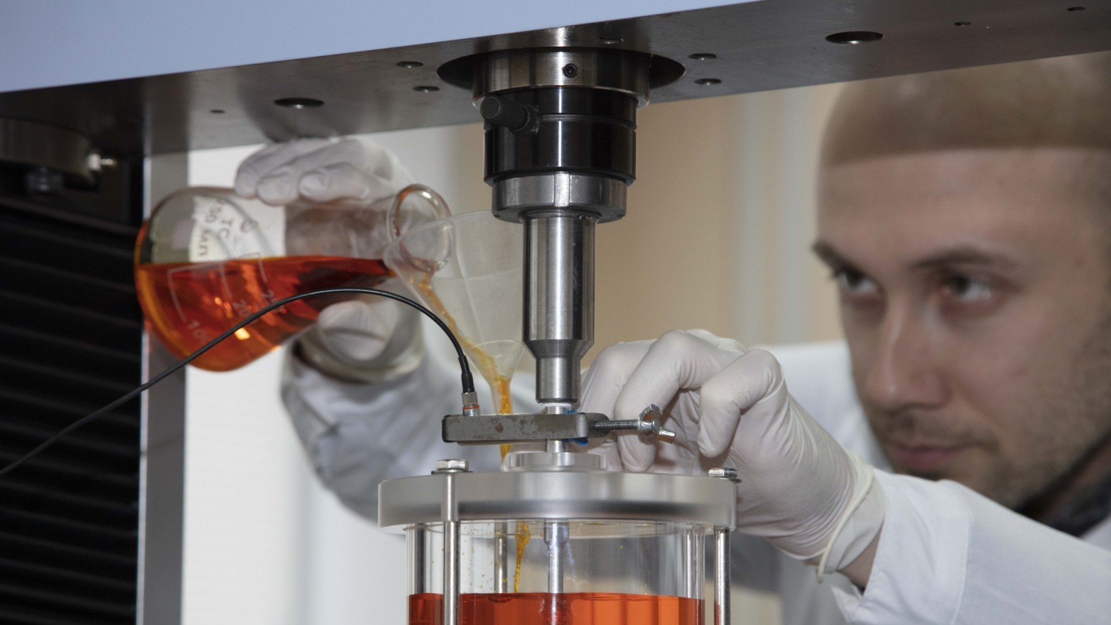Hydrogen Fluoride Boosts Process Speed and Purity